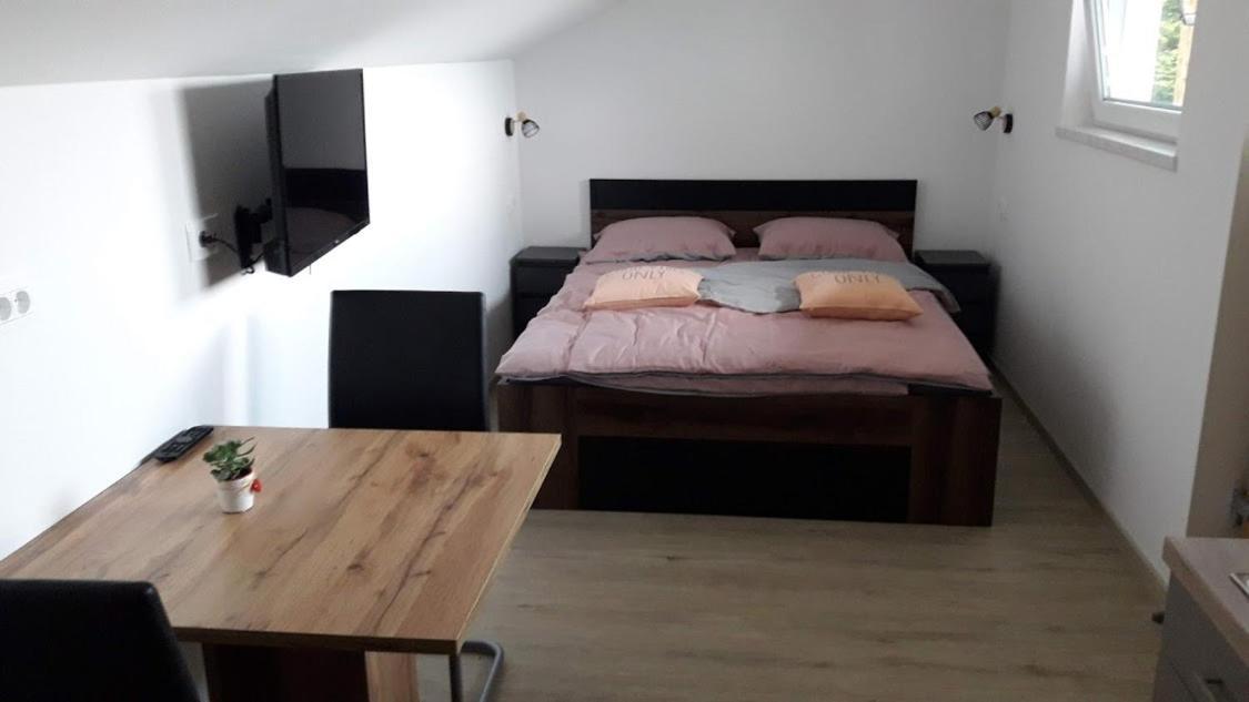 Apartmaji Gorenc Bled Bagian luar foto